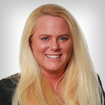 Photo of Kelly Loewenstein