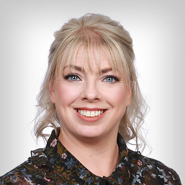 Photo of Lindsay Roberts